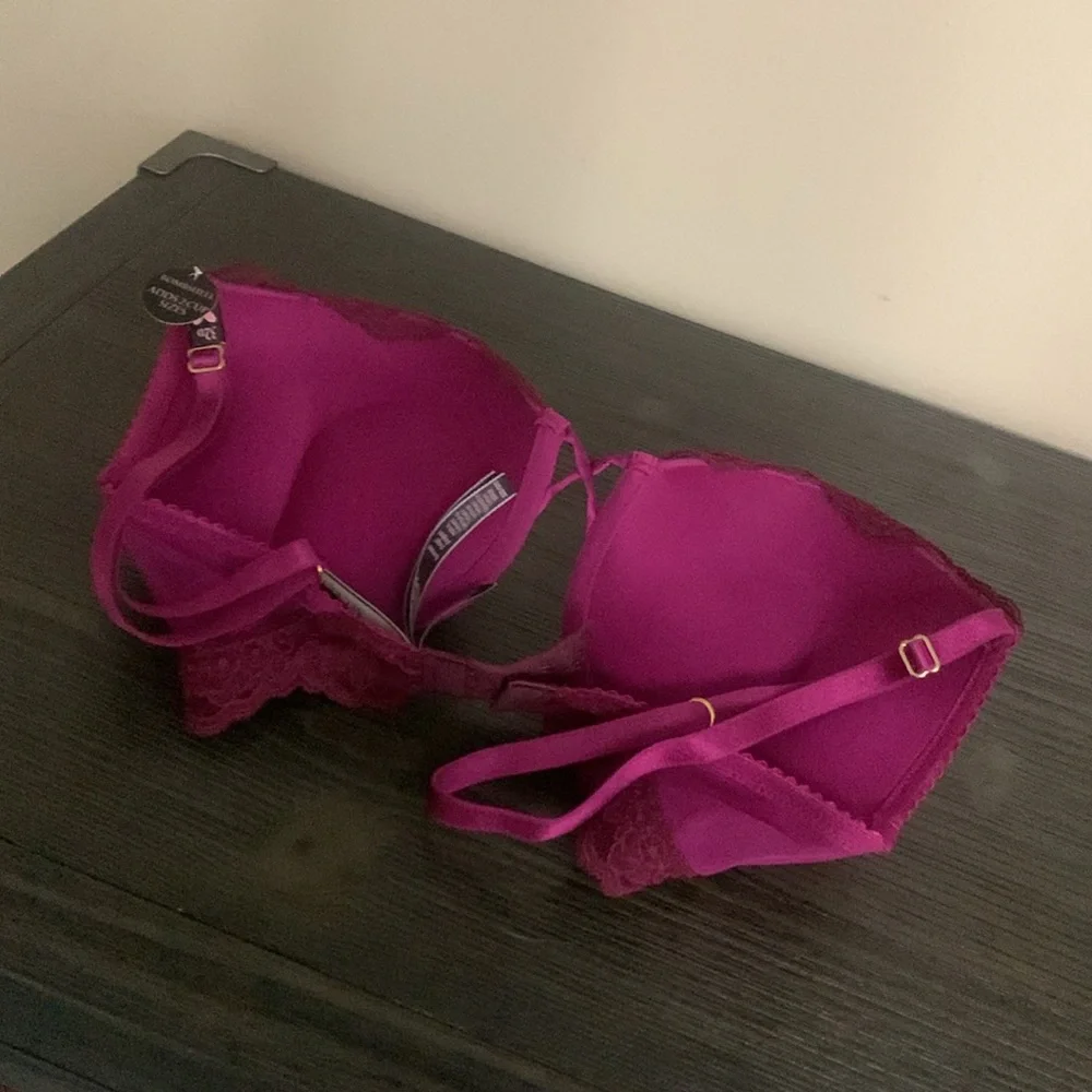 Victoria secret 32D nwt BOMBSHELL new heavily padded Pink Lace Women's Bra